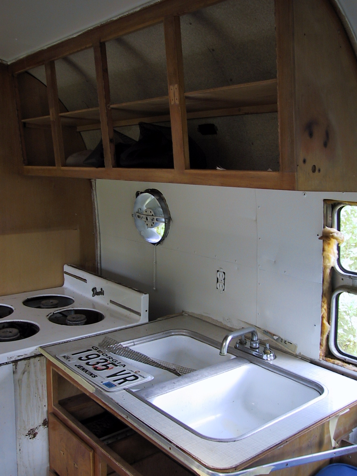 {short description of image}