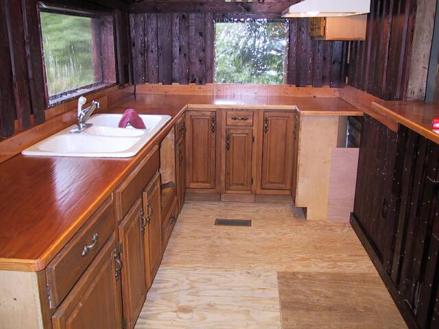 {short description of image}